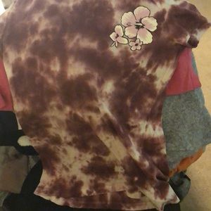 tie dye with flower